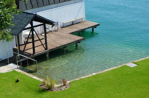 Poertschach am Woerthersee Apartment | Oceanfront Seeappartement Marina with Private Beach Access