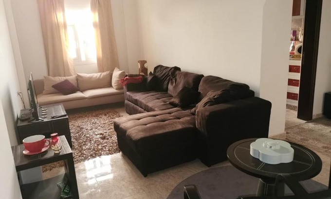 Seeb Apartment | Pet-Friendly Seeb Lux Apartment with Hot Tub Amenities