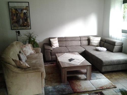 Weisendorf Apartment | Seebach Vermietung: Guest Rated 9.4, Pet & Child Friendly