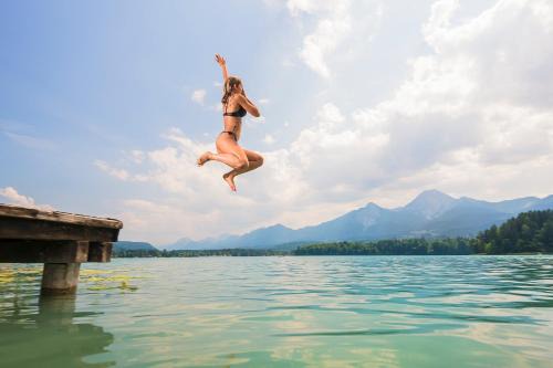 Drobollach am Faakersee Apartment | Family-Friendly Retreat at Seeblick Faaker See Hotel