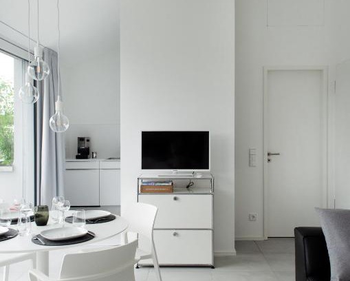 Bermatingen Apartment | Seelandsuite Bodensee: Guest Rated 9.2, Child-Friendly Retreat