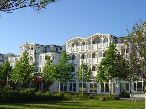 Sellin Apartment | Family-Friendly Retreat at Seepark Sellin by Rujana