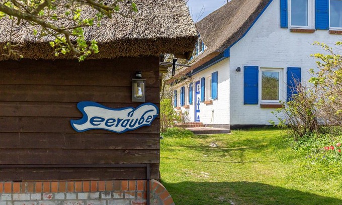 Ostseebad Ahrenshoop House | Family-Friendly Stay at Seeräuber - A 4-Star Retreat