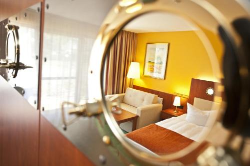 Koserow Hotel | Discover SEETELHOTEL Nautic Usedom: Spa & Pet-Friendly Retreat