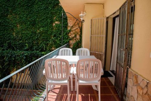 Ciudad Universitaria Apartment | Ideal Ocean View Hotel: 10/10 Rated & Pet Friendly