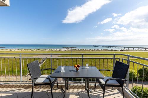 Schonberger Strand Apartment | Sehmuschel: Oceanfront Retreat with Child-Friendly Vibes