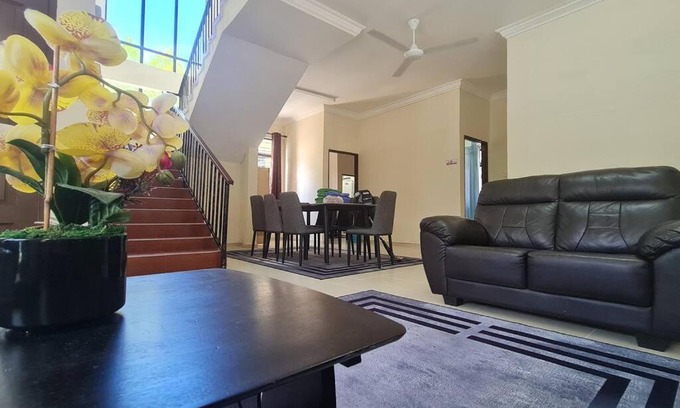 Kota Bharu Villa | Family-Friendly Sejati Homestay with High Guest Ratings