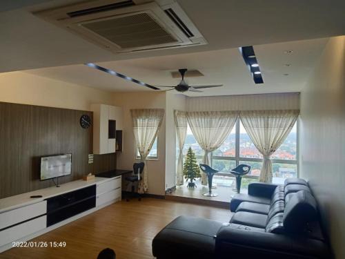 Sekinchan Apartment | Discover Sekinchan Paddy via Seaview Home with Pool