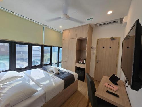 Kuala Lumpur City Centre Hotel | Seko Suites by Aurelius Chow Kit