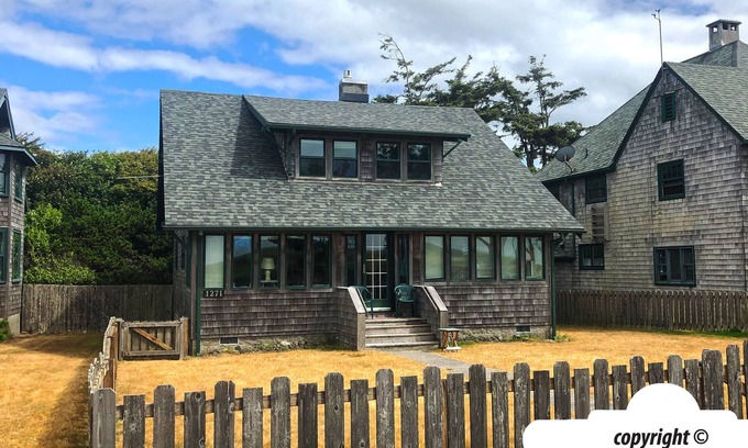 Seaside House | Seaside Escape at SELAH BY THE SEA - Beachfront Bliss!