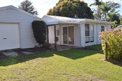 South West Rocks House | Discover Seldom Inn: Family-Friendly & Accessible Retreat