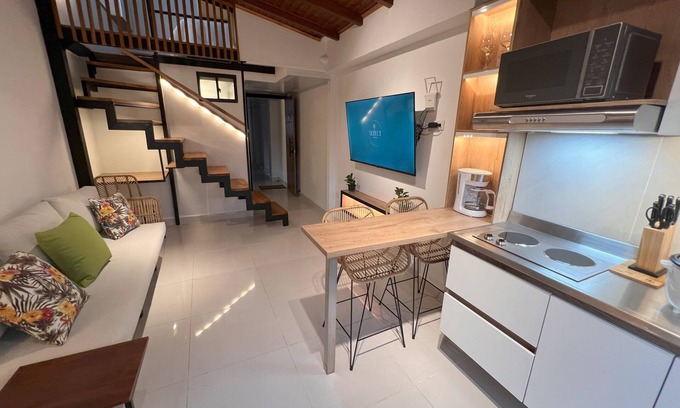 Santa Fe Apartment | SELECT Medellin-303-1-bedroom apartment with AC and WiFi- Near El Poblado