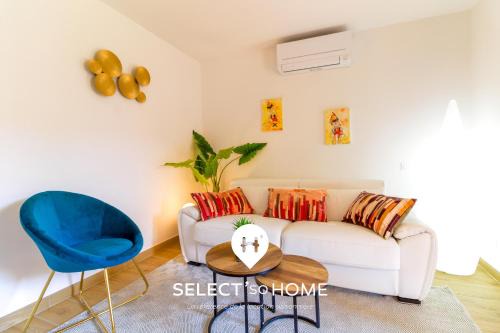 La Faviere Apartment | Oceanfront Retreat: SELECT'soHOME Near La Favière Beach