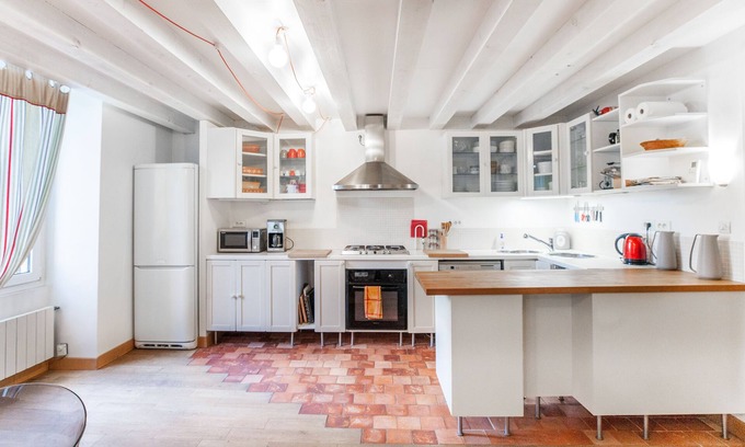 Conflans-Sainte-Honorine Apartment | Inviting Self-Catering Apartment Conflans by the Seine