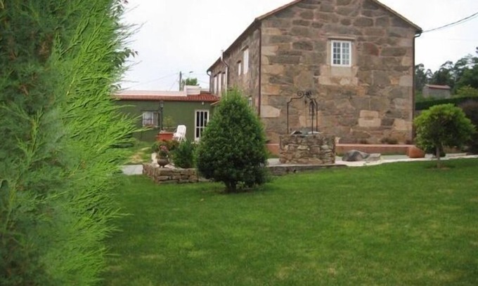 Bayo Cottage | Cozy A Casona: Oceanfront Retreat for 14 Guests