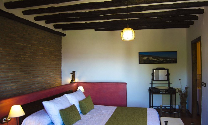 Nechite Cottage | Explore Self-Catering Balcón de Válor with Ocean Views