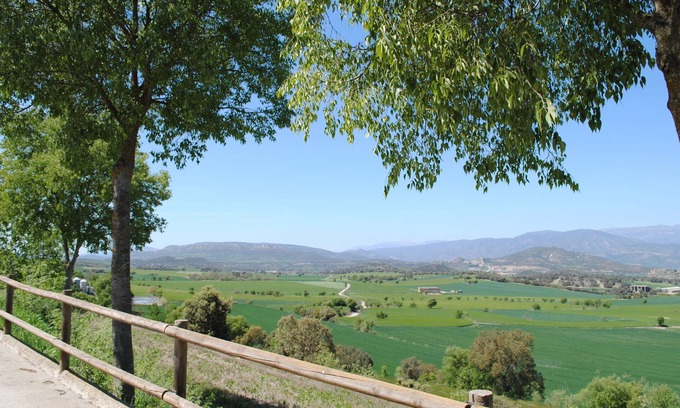 Montclar d'Urgell Cottage | Cozy Self-Catering Retreat at Cal Sarri Vell for Up to 8