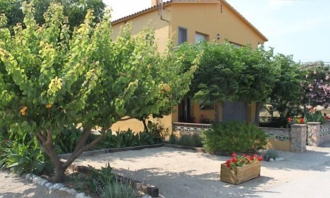 Navata Cottage | Family-Friendly Can Teixidor: Pool, Spa & Hot Tub Retreat