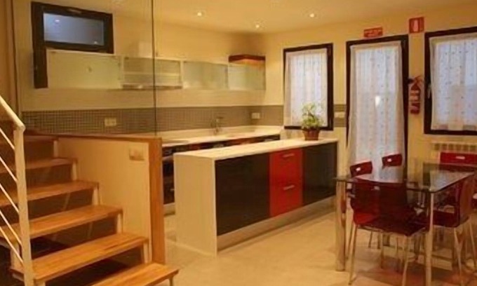 Lerma Cottage | Inviting Self-Catering Cottage La Escuadra for 10 Guests