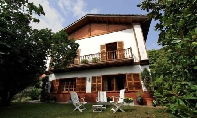 San Esteban Cottage | Oceanfront Self-Catering El Berdial for 12 Guests