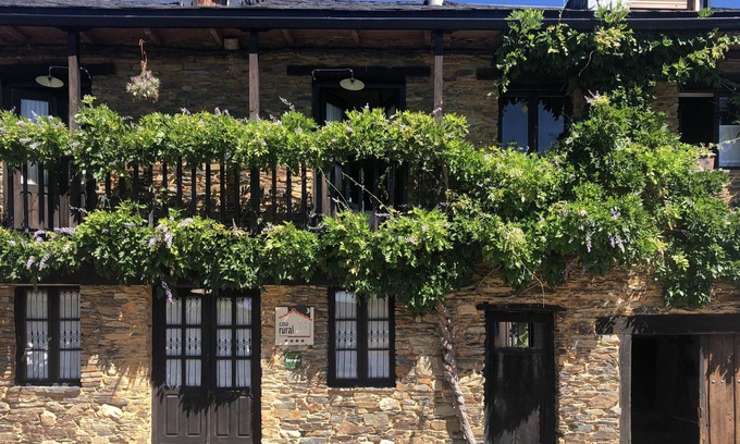 Sorbeda Cottage | Inviting Self-Catering El Barreiro with Pool & Pet-Friendly Stay