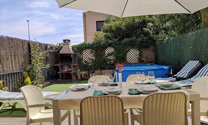 Viana House | Prime Self-Catering Spa Retreat at Jardines de Viana