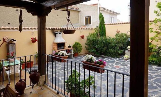 Abades Cottage | Inviting Self-Catering La Finca del Pozo for 8 Guests
