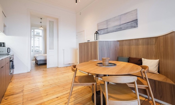 Vorst Apartment | self check in Brussels Apartment for 2 in Heart of trendy Saint-Gilles