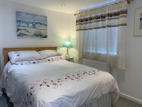 Southbourne Apartment | Cozy Self-Contained Annex with 4-Star Comfort and Reviews
