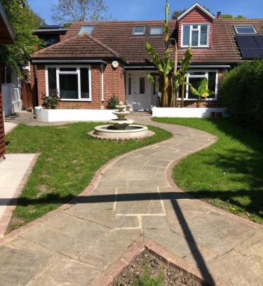 Streatham Hill House | Cozy Ensuite Double Bedroom with Free Parking - Guest Rated 9.1