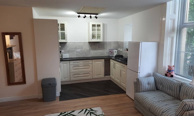 Winterton-on-Sea Apartment | Cozy Self Contained Studio Flat at Winterton Hall Awaits