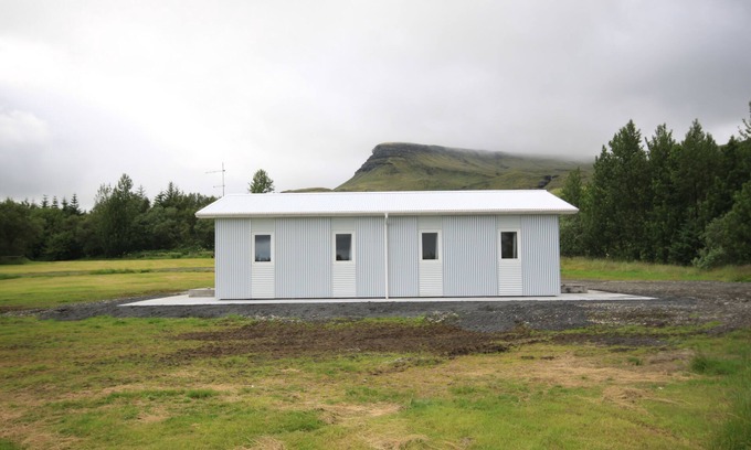 Kalfafell House | Top-Rated Selfell Guesthouse - Family-Friendly Retreat