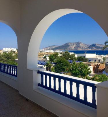 Koufonisia Apartment | Oceanfront Selini Studios: Family-Friendly Getaway
