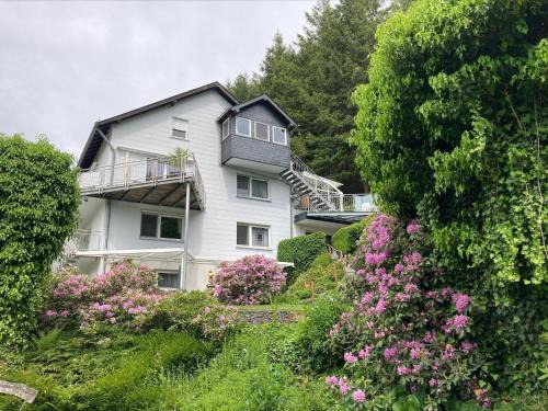 Sellerich Apartment | Tranquil Holiday Home by Schwarzer Mann - Guest Rated 10/10
