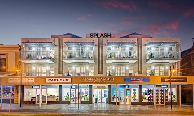 Semaphore Apartment | Experience Semaphore Splash Apartments: Guest Rated 9.3/10