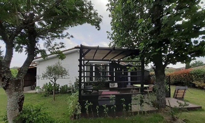 Andernos-les-Bains House | Semi-detached house in Andernos, with terraces & Wi-Fi