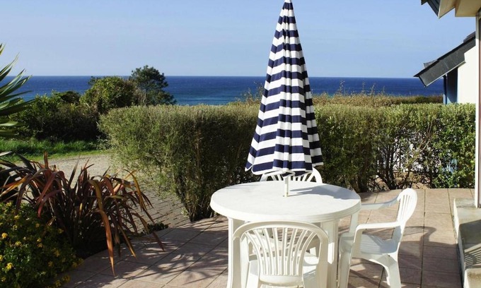Plouhinec House | Charming Sea-View Semi-Detached House in Plouhinec