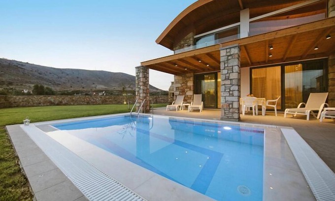 Lardos House | Idyllic Semi-Detached House with Private Pool by the Beach