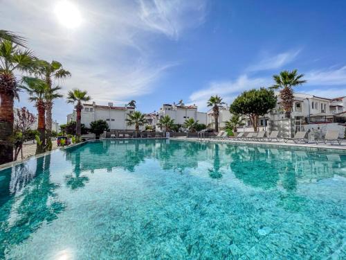 Kadnlar Denizi Mahallesi House | Inviting Villa with Pool Access and Ocean Views in Kusadasi