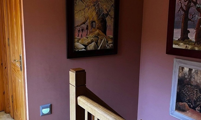 Aberfeldy Cottage | Spacious Semi-Detached Cottage for Families with Kids
