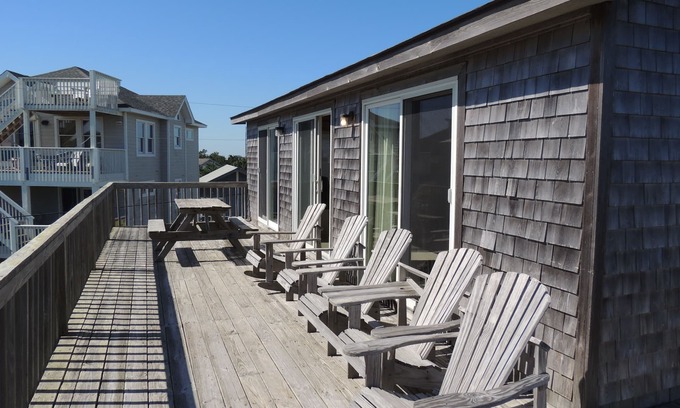 Avon Cottage | Ocean View 5-Bedroom Cottage with Rooftop Deck & Pool