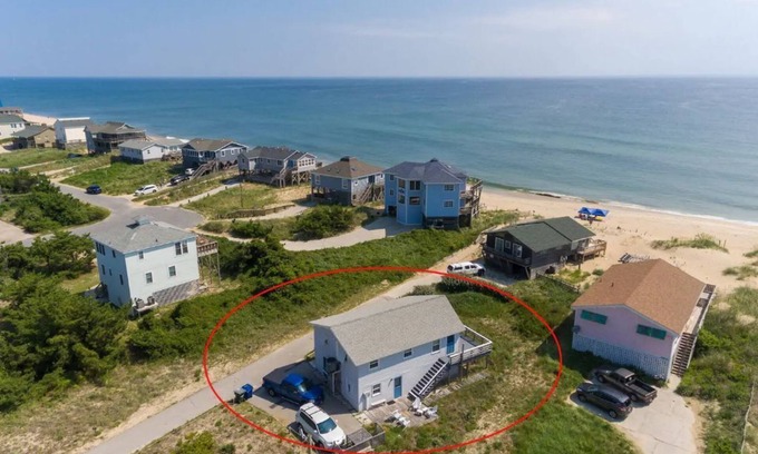 South Nags Head Apartment | Beachside Retreat: Semi-Oceanfront Apt with Private Access