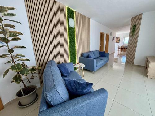 Qawra Apartment | Semi-Villa with Seaview and Dipping Pool