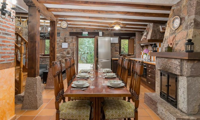 Lierganes House | Discover Senda del Pasiego: Pet-Friendly Oceanfront Escape