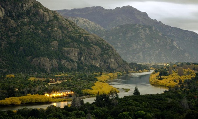 Los Alerces National Park Cabin | Discover Sendero Lodge: Family-Friendly with Pool & Hot Tub
