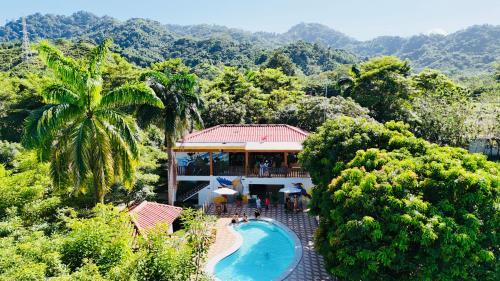Buritaca Hotel | Pet-Friendly Senderos del Mar with Oceanfront Views