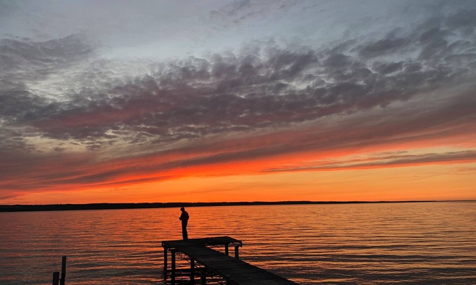 Romulus House | Idyllic Seneca Lake Cottage with Beach Access & Gorgeous Sunsets