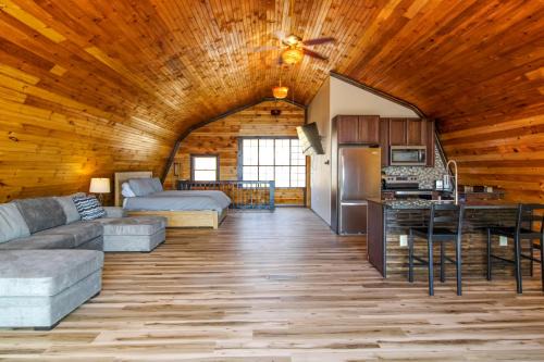 Burdett Hotel | Family-Friendly Retreat at Seneca Lake Getaway
