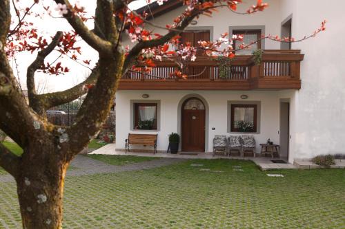 Sottomonte Bed & Breakfast | Discover Sentiero Valinis: Pet-Friendly & Family Ready Stay