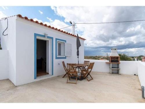 Murteira de Baixo House | Child-Friendly Getaway at Sentinela Place - Rated 9.3/10
